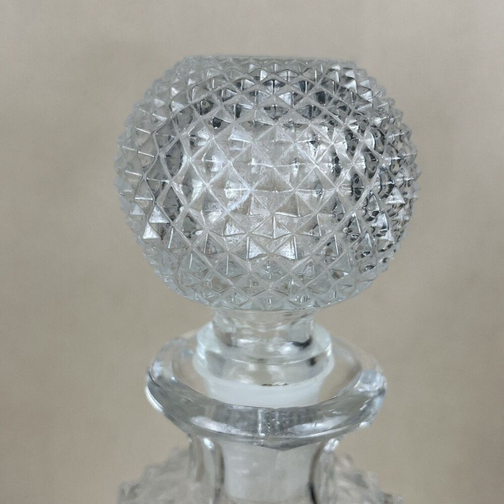 Vintage Oberglas Austria Diamond Point‎ Crystal Liquor Decanter 24oz - Picture 2 of 6